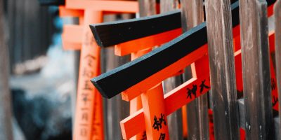 blw66.com亚洲内容频道封面，日韩经典画面与东亚文化符号拼贴，温暖橙黄色调